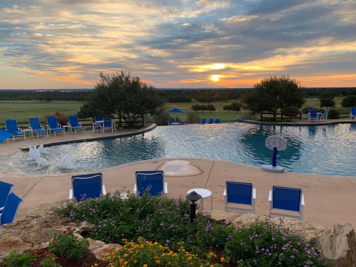 The Hideout Golf Club & Resort Lake Brownwood Экстерьер фото